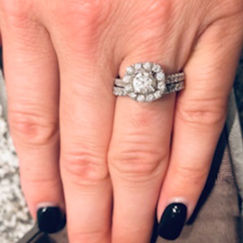 Neil Lane Diamond Engagement Ring & Wedding Band - Picture 4 of 6